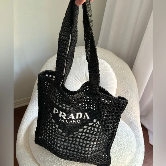 Prada Raffia Tote black - Picture 9 of 11